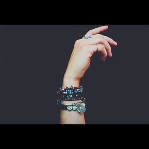 Alex and Ani initial “I” bracelet